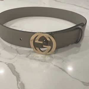 gray gucci belt